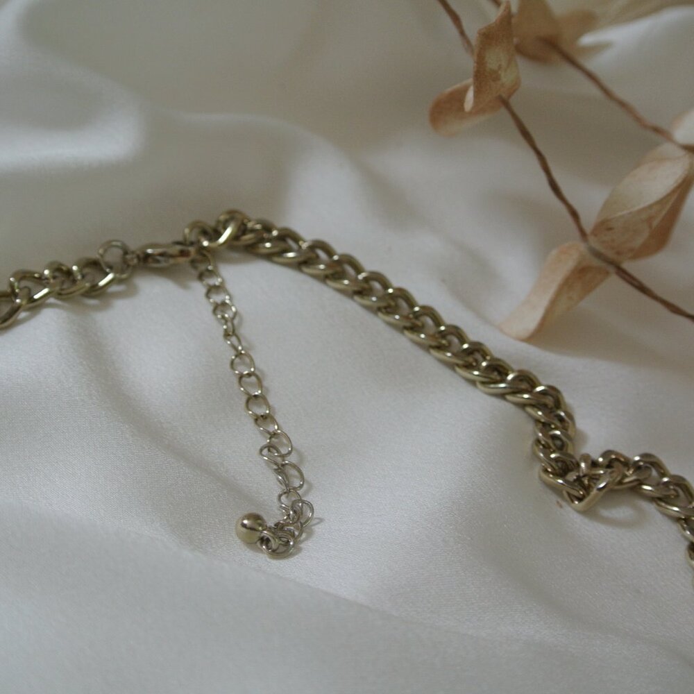 Bancroft 🩶💛 Mixed Metal Hematite Fan Necklace Stitchfix - Picture 3 of 8